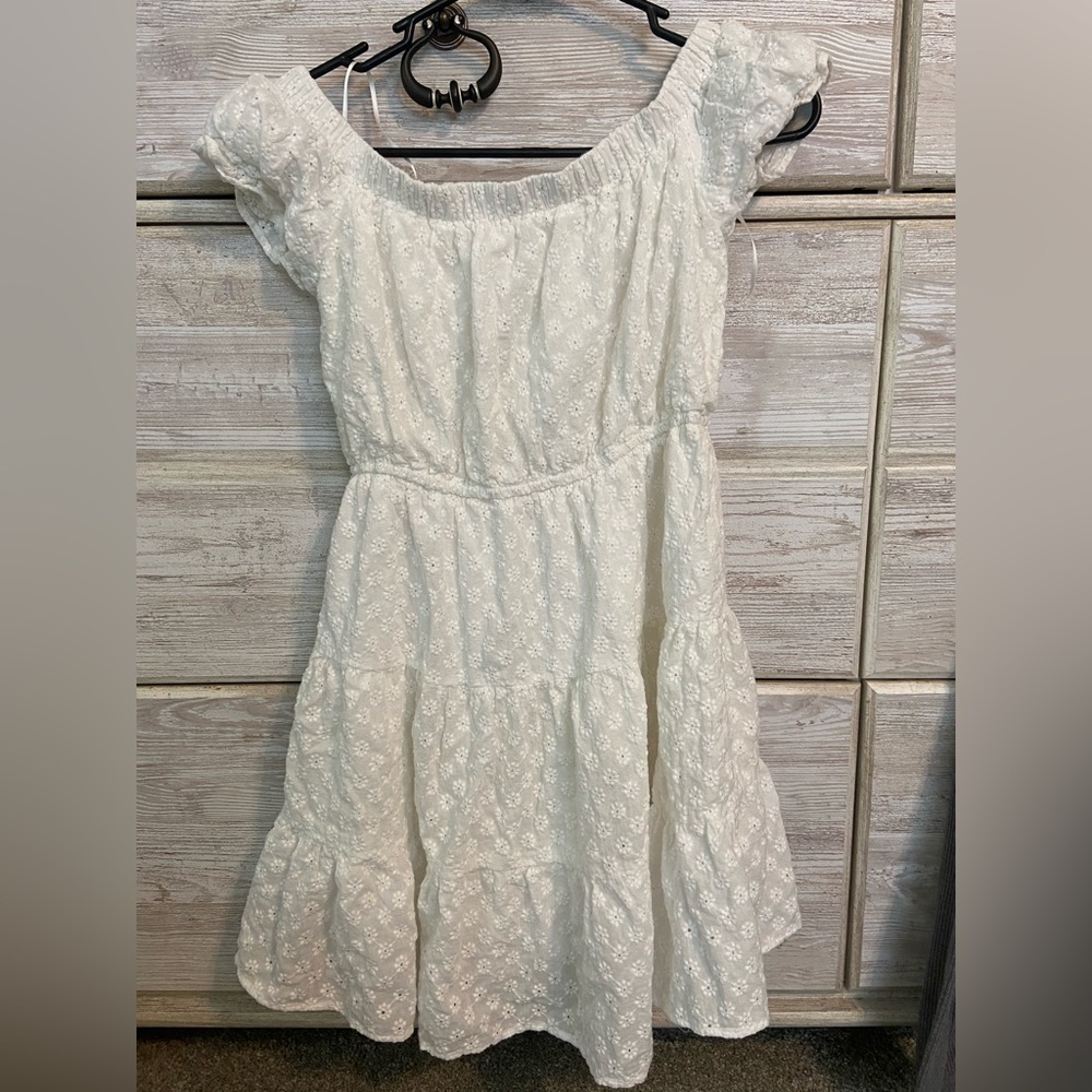 Windsor White Floral Off The Shoulder Sun Dress / Strapless / Women’s / casual